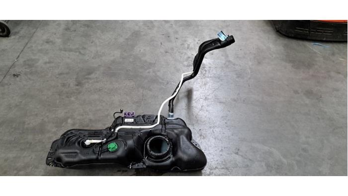 Réservoir de carburant Opel Corsa
