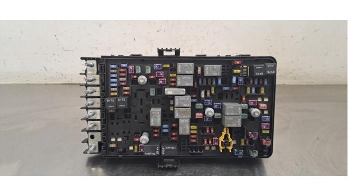 Boîte à fusibles Jeep Wrangler