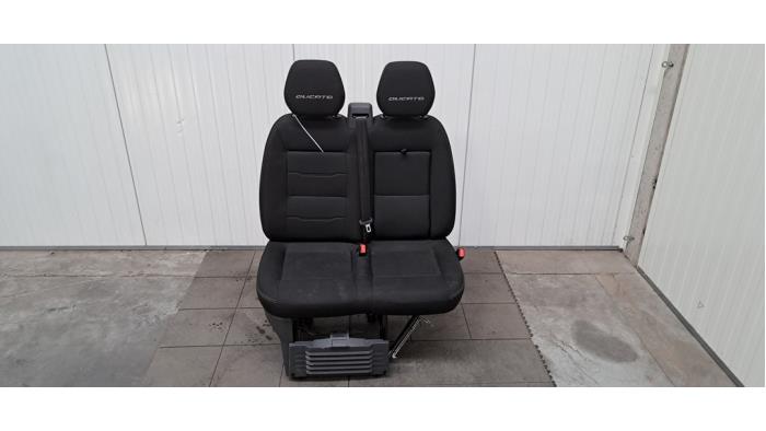 Banquette avant droit Fiat Ducato