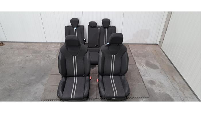 Kit revêtement (complet) Opel Corsa