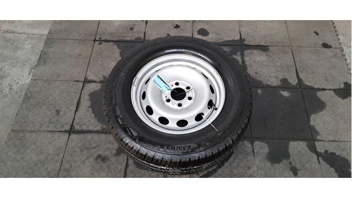 Roue de secours Ford Transit