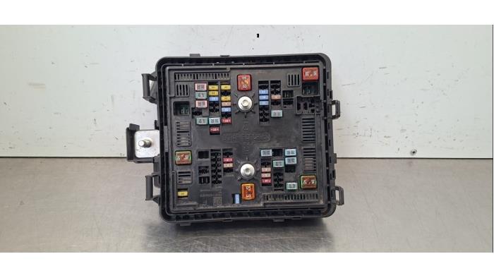 Boîte à fusibles Ford Transit