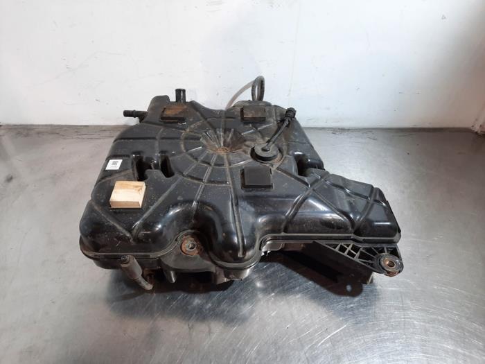 Réservoir Adblue Jaguar E-Pace