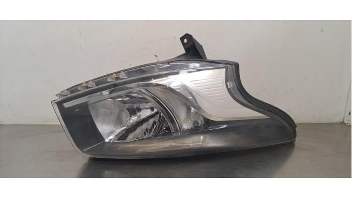 Phare droit Fiat Talento