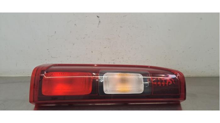 Feu arrière gauche Fiat Talento