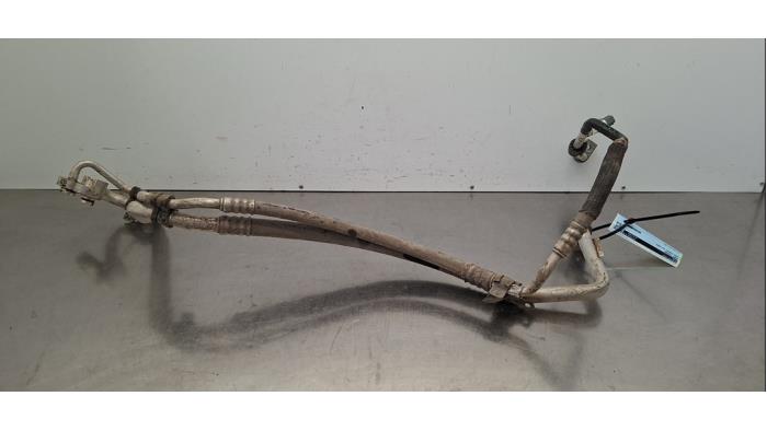 Tuyau clim Ford Transit