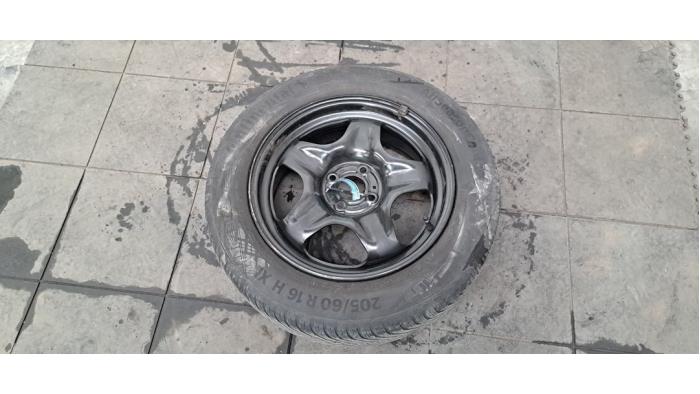 Jante + pneumatique Dacia Sandero