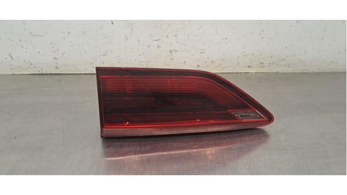 Feu arrière droit Volkswagen Golf