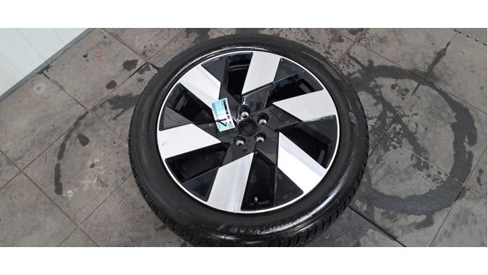 Jante + pneu d'hiver Volvo XC60