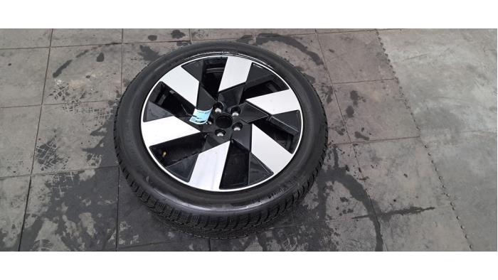 Jante + pneu d'hiver Volvo XC60