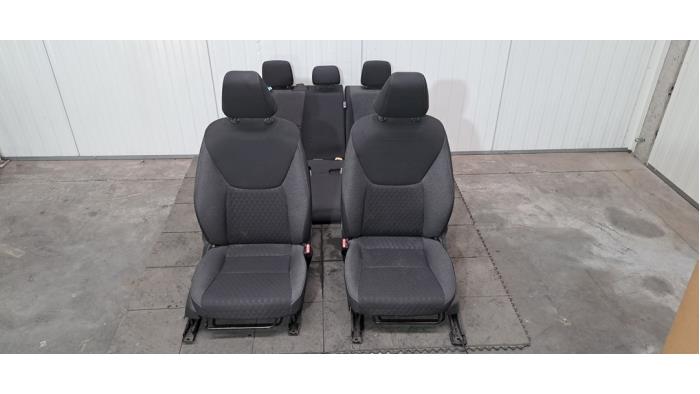 Kit revêtement (complet) Toyota Yaris