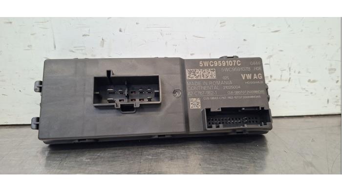 Module passage hayon Volkswagen Tiguan