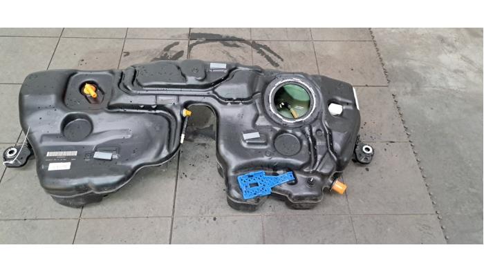 Réservoir de carburant Volvo XC60