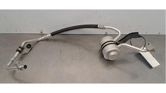 Tuyau clim Nissan Leaf