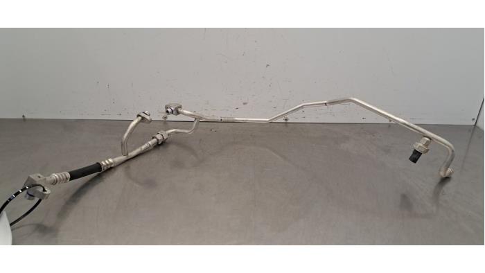 Tuyau clim Nissan Leaf