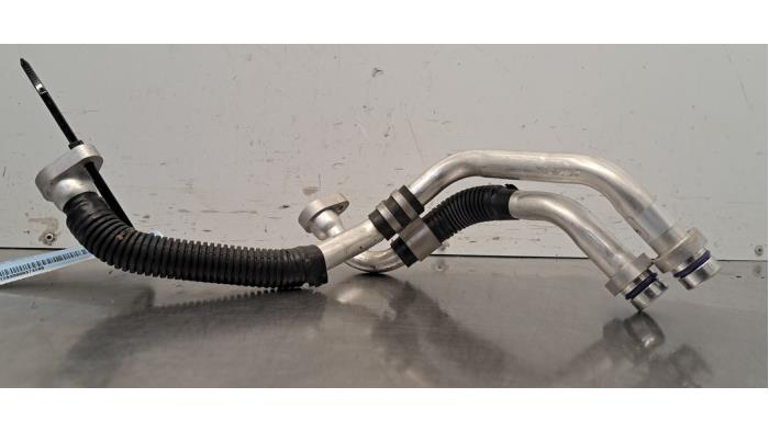 Tuyau clim Nissan Leaf