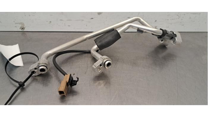 Tuyau clim Nissan Leaf