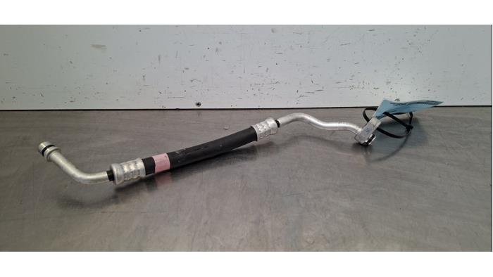 Tuyau clim Toyota bZ4X