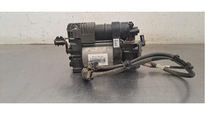 Pompe à air (suspension) Volvo XC60