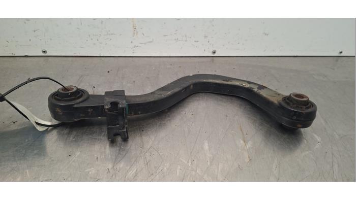 Bras de suspension arrière droit Borgward BX7