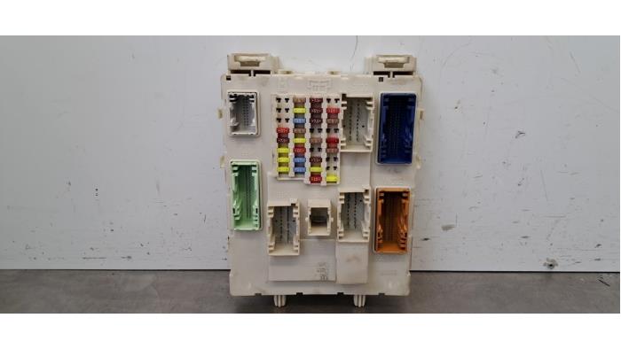Boîte à fusibles Ford Tourneo Connect