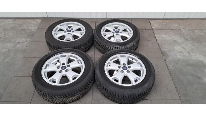 Kit jantes + pneumatiques Ford Tourneo Connect
