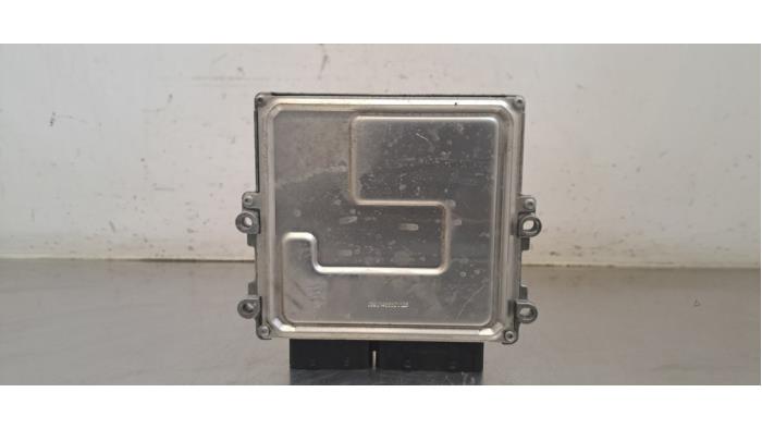 Ordinateur gestion moteur Peugeot 208