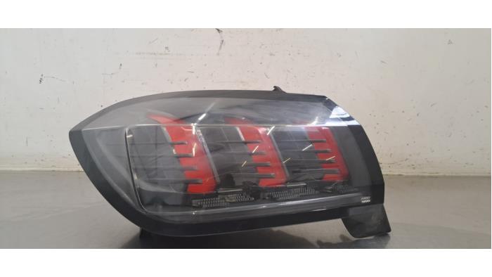 Feu arrière gauche Peugeot 208