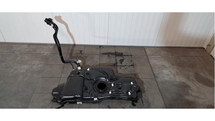 Réservoir de carburant Peugeot 5008