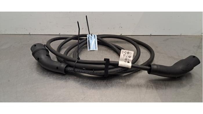 Câble de recharge électrique Porsche Taycan