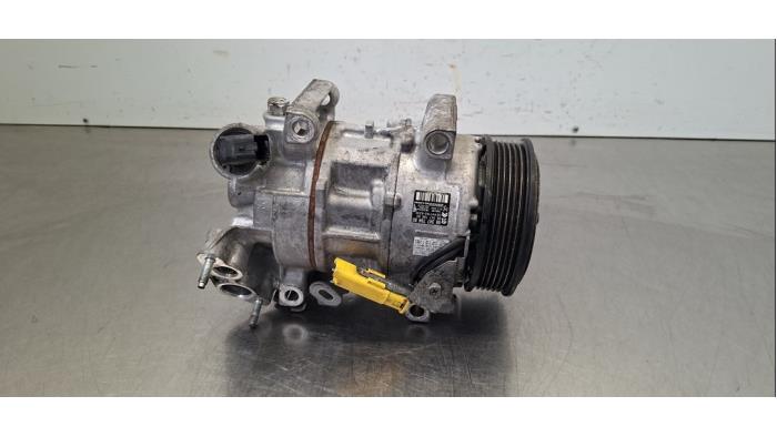 Pompe clim Peugeot 5008
