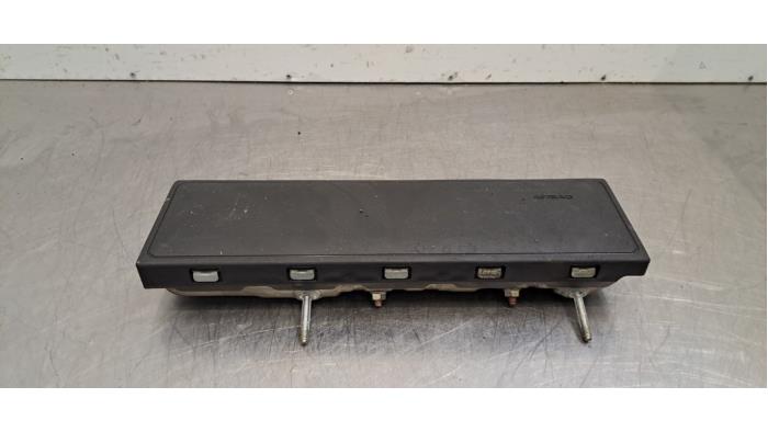 Airbag genou Porsche Taycan