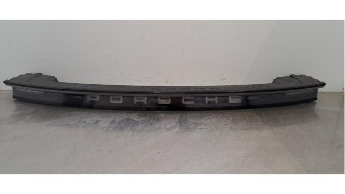 Barre feux arrière gauche + droite Porsche Taycan