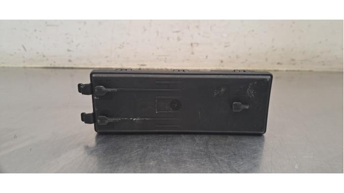 Module passage hayon Porsche Taycan