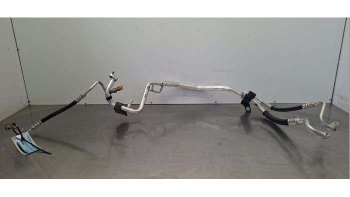 Tuyau clim Peugeot 5008