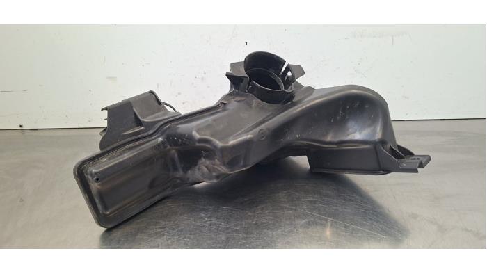 Guidage d'air Peugeot 5008