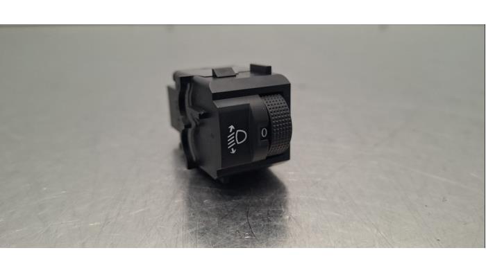 Correcteur hauteur Peugeot 5008