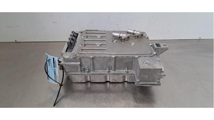 Convertisseur (hybride) Porsche Taycan