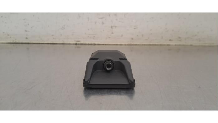 Caméra avant Peugeot 208