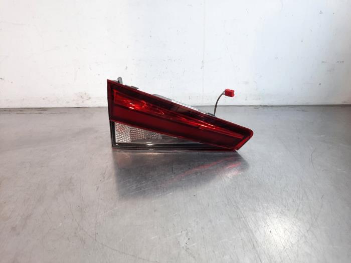 Feu arrière gauche Skoda Fabia
