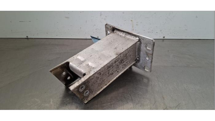 Support pare-chocs avant gauche Audi Q5