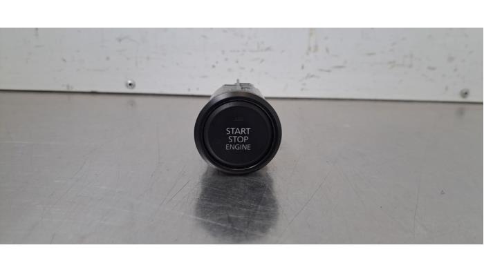 Commutateur marche-arrêt Mazda CX-30