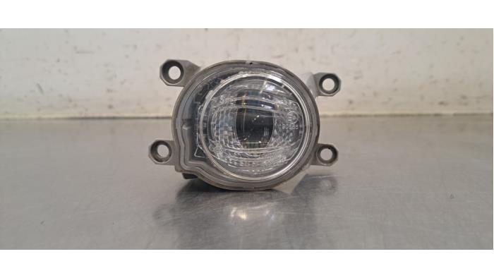 Feu antibrouillard avant gauche Toyota Corolla