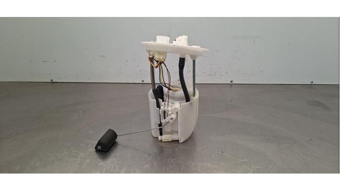 Pompe carburant électrique Mazda CX-30