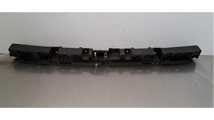 Support pare-chocs arrière centre Seat Arona