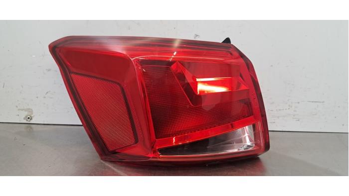 Feu arrière gauche Seat Arona