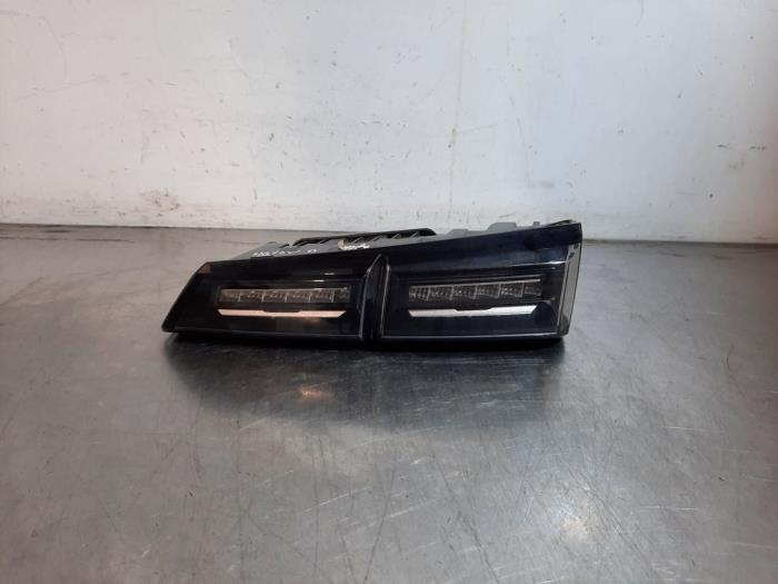 Feu arrière droit Peugeot 308