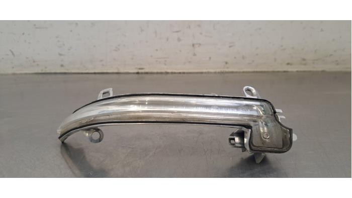 Feu clignotant de miroir droite BMW M2