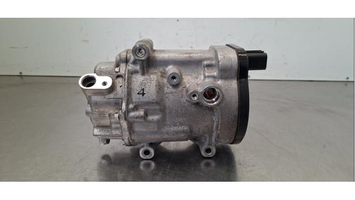 Pompe clim Toyota Corolla