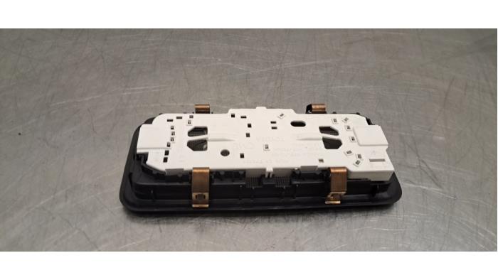 Eclairage intérieur avant Toyota Corolla